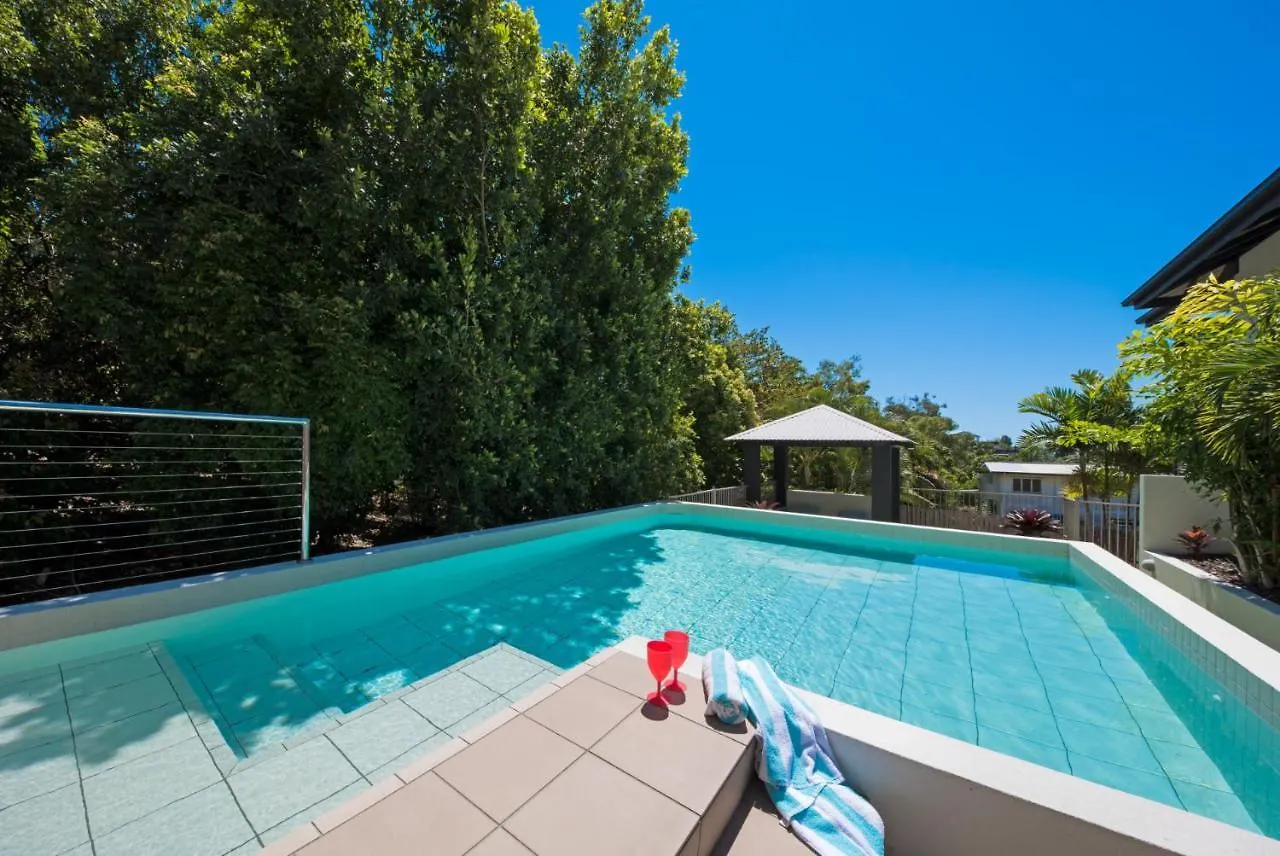 Waterlily - One Bedroom Apartment Airlie Beach