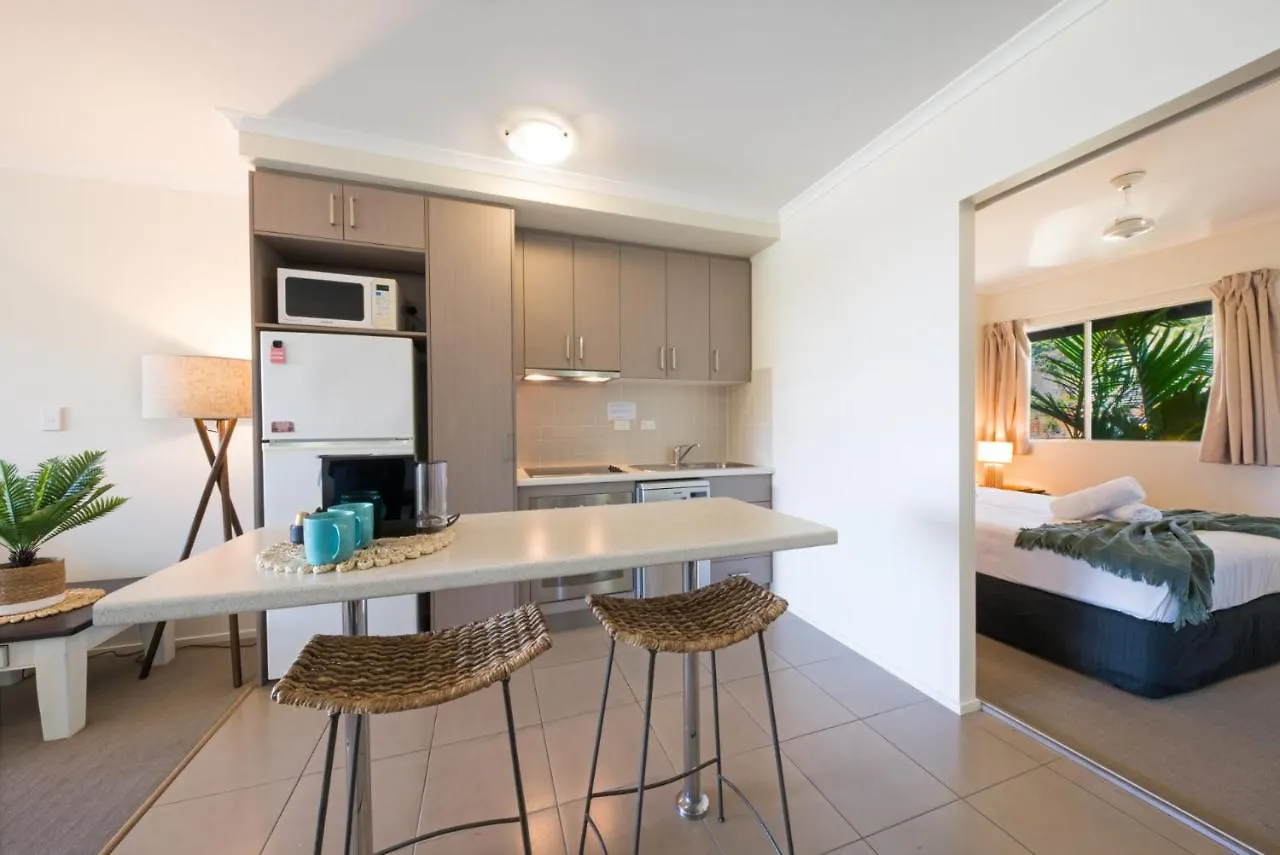 Waterlily - One Bedroom Apartment Airlie Beach